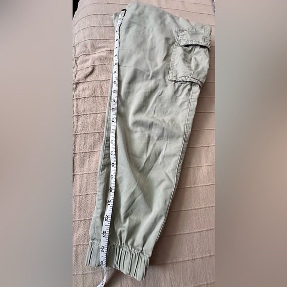 Zara Men's Olive Cargo Pants

NWOT - Picture 5 of 5